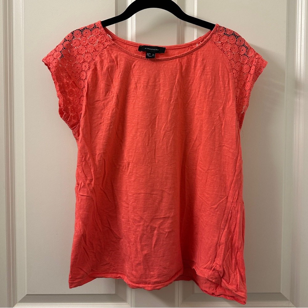 [Atmosphere] ✨ Coral Lace T-shirt